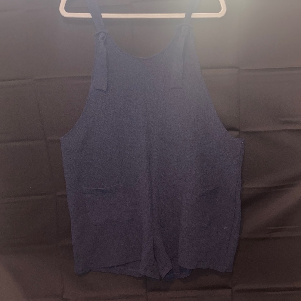 Navy Blue Sleeveless Top with Pockets. Cute and Trendy